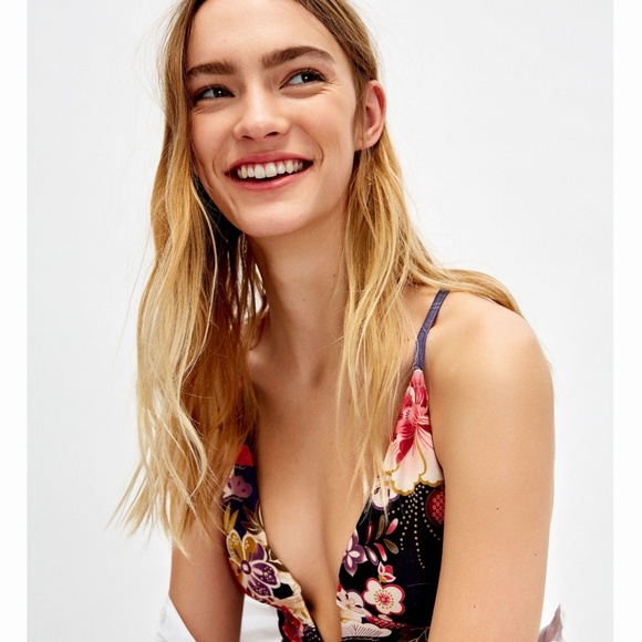 NWT Zara Floral Print Swimwear (Sold out!) - Picture 3 of 7